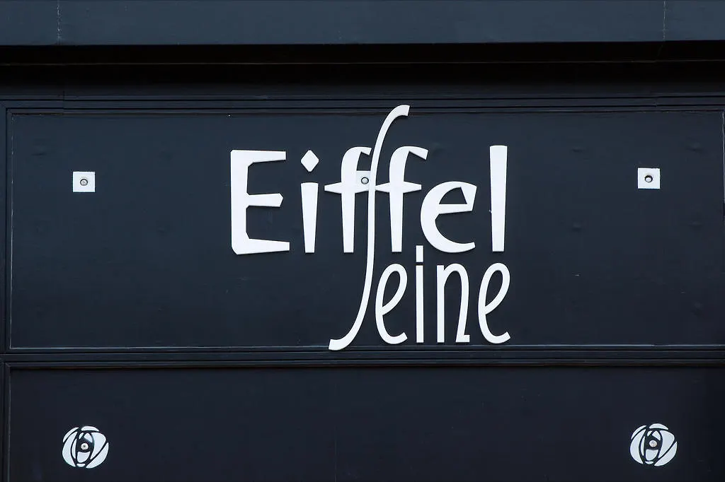 Hotel Eiffel Seine Parijs