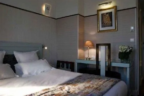 Eiffel Seine 3*